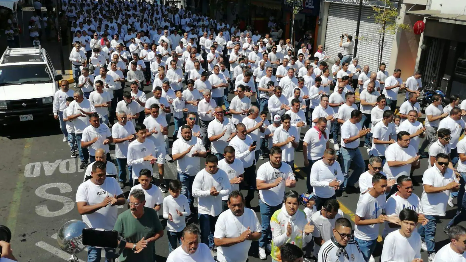 procesión del silencio hombres 1